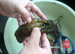 蒜蓉开背蒸龙虾的做法图解3