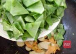 火腿肠炒扁豆的做法图解5