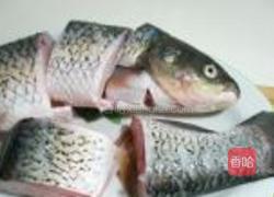 红烧草鱼段的做法图解1