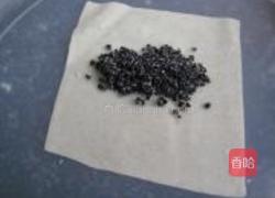 黑芝麻蒸饺的做法图解2