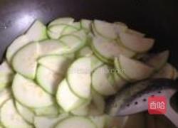 西葫芦鸡蛋水饺的做法图解6