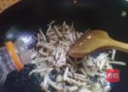 蟹味菇炒蛋的做法图解6