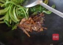 豆豉鲮鱼油麦菜的做法图解6