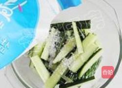蒜香瓜条的做法图解4