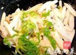 白芦笋炒鸡丁的做法图解7