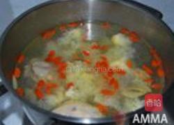银耳枸杞母鸡汤的做法图解5