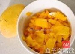 西米芒果乳酪慕斯的做法图解1