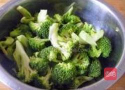 蚝油茭白西兰花的做法图解3