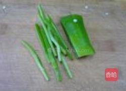 青椒绿豆芽的做法图解3