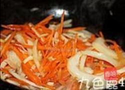 杂蔬肉丝炒乌东的做法图解4