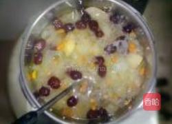 银耳雪梨糖水的做法图解7