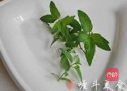 石香菜拌金针菇的做法图解3