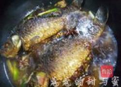 荷包鲫鱼的做法图解10