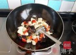 甜椒木耳烧菜花的做法图解4