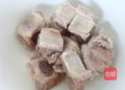 鸡腿蘑炖排骨的做法图解1