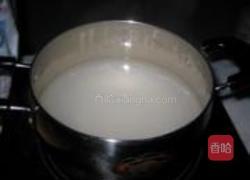 醪糟鸡蛋汤圆的做法图解2