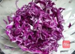 凉拌紫甘蓝的做法图解3