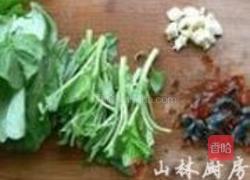 苋菜皮蛋汤的做法图解1