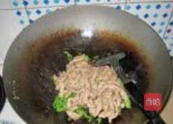 青椒炒牛肉丝的做法图解6