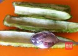 凉拌苦瓜虾仁的做法图解1