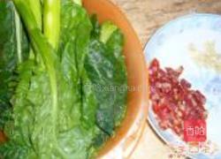 腊肠炒芥蓝菜的做法图解1