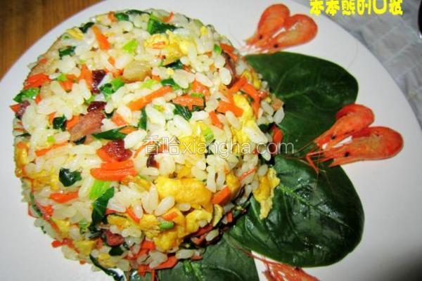 腊肉蔬菜炒饭