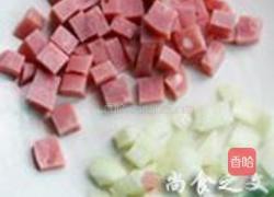 酱炒椒蛋的做法图解1