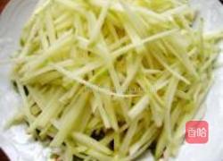土豆丝拌香菜的做法图解1