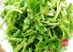 土豆丝拌香菜的做法图解2