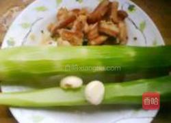 莴笋小炒烧肉片的做法图解1