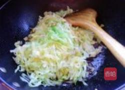 卷心菜炒肉的做法图解8