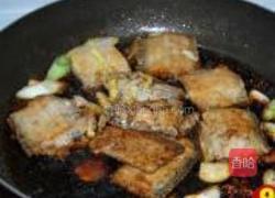 去腥增香型红烧带鱼的做法图解9