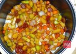 腊味杂蔬焖饭的做法图解7