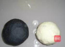 竹炭双色馒头的做法图解5