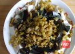 榨菜皮蛋拌豆腐的做法图解6