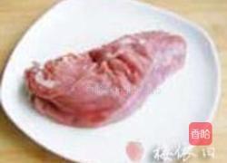 孜然牛肉片的做法图解1