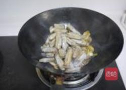 葱姜炒蚬子的做法图解3