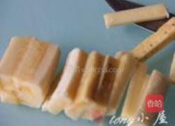 香蕉鲜虾卷的做法图解6