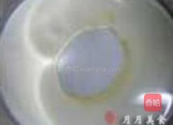 酸奶慕斯蛋糕的做法图解7