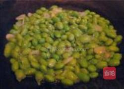 蛤蜊炒青豆的做法图解3