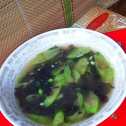 蛇瓜紫菜汤的做法[图]