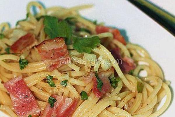 奶油培根pasta