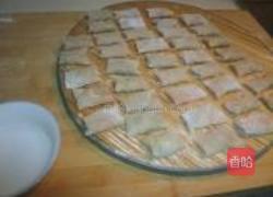 用馄饨皮做春卷的做法图解3