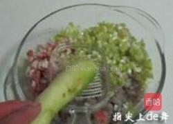 虾仁韭黄馄饨的做法图解3