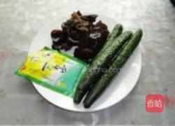 木耳拌黄瓜的做法图解1