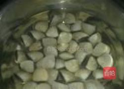 蛤蜊苦瓜汤的做法图解2