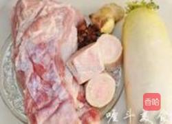 白萝卜炖牛腩煲的做法图解1