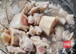 白萝卜炖牛腩煲的做法图解2