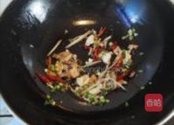 青椒茭白炒肉丝的做法图解4