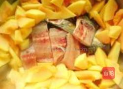 鱼骨木瓜汤的做法图解3